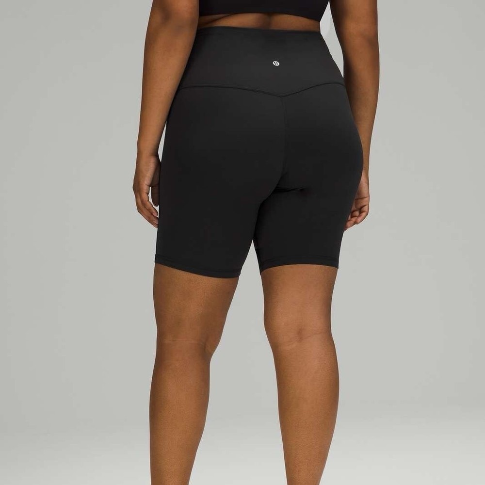 Lululemon Unlimit High Rise Short 8" *Mesh Size 10 - Picture 3 of 6